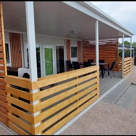Mobile Homes Eco Porat, 度假居 *