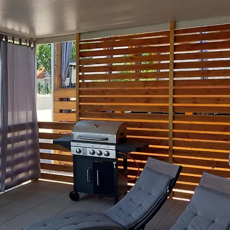 Mobile Homes Eco Porat, *